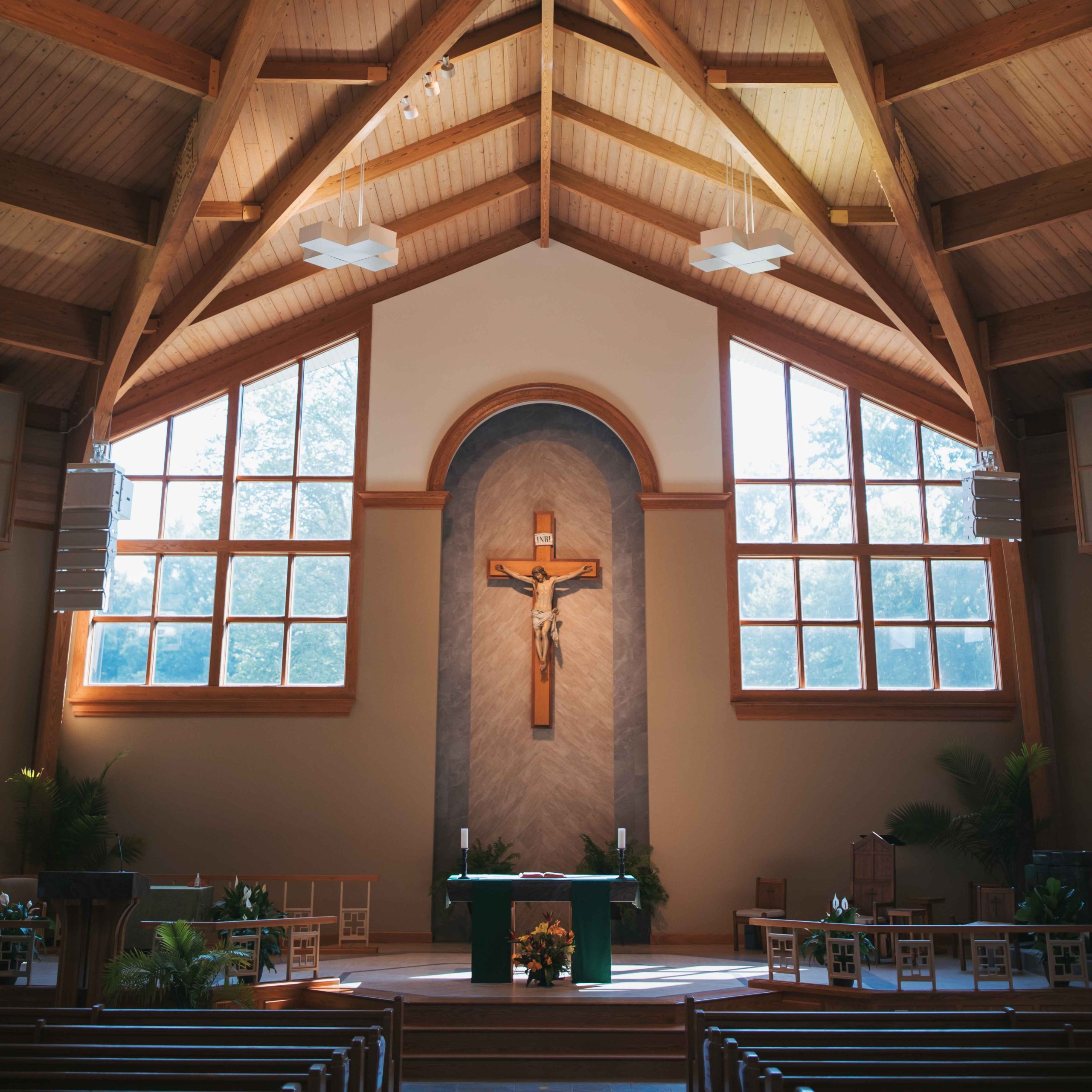 parish_pack_spiritjuicestudios_catholic_video_production_nave